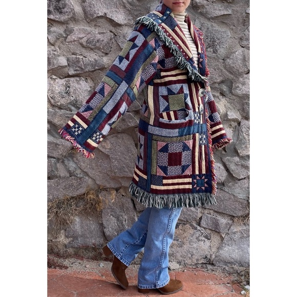 Handcrafted | Reworked Tapestry Fringe Blanket Cardigan Coat Quilt-Look Pattern - Picture 7 of 16